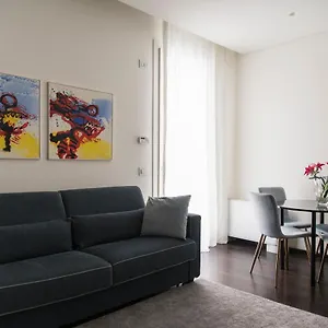 St.ambrogio 2bd New Apartamento
